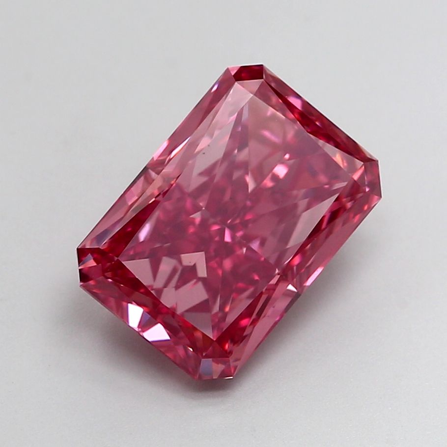 RADIANT Lab Grown Diamond