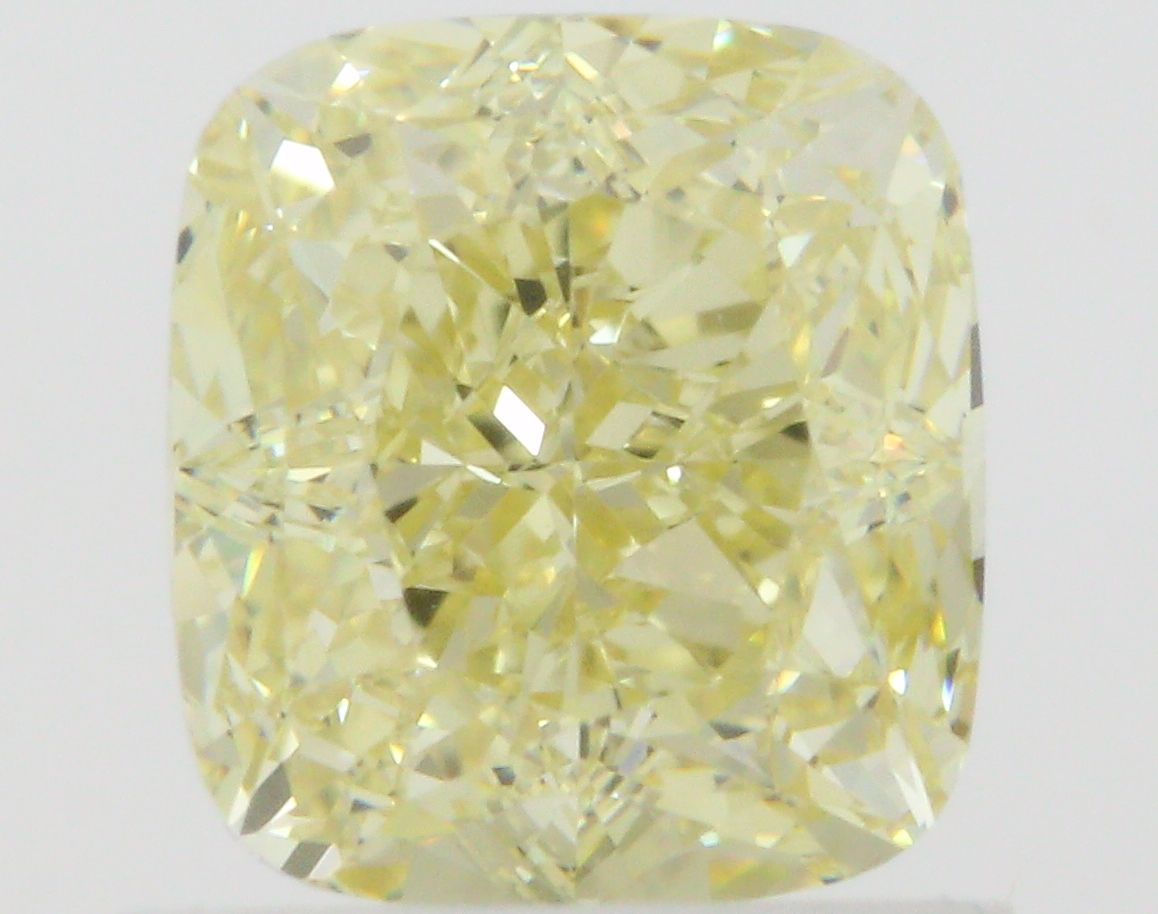 CUSHION BRILLIANT Natural Diamond