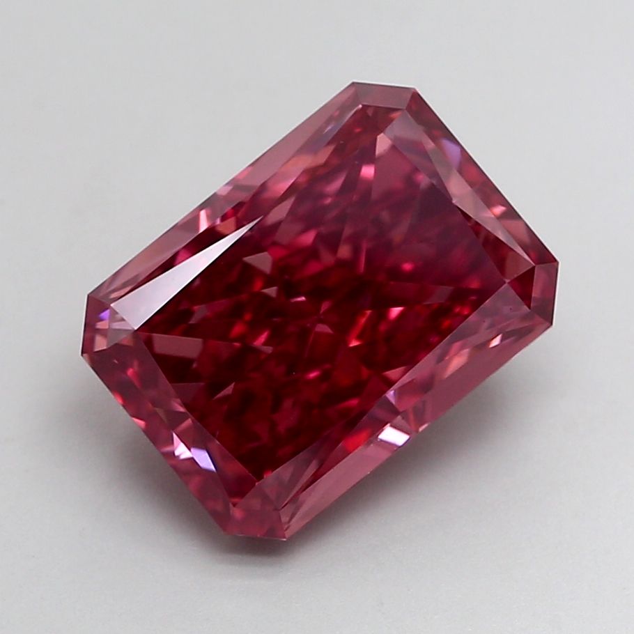 RADIANT Lab Grown Diamond