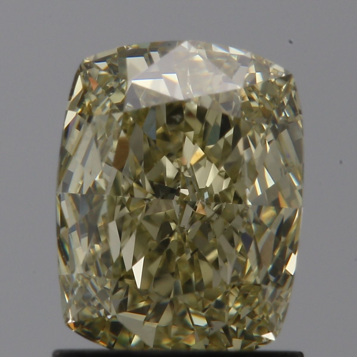 CUSHION MODIFIED Natural Diamond