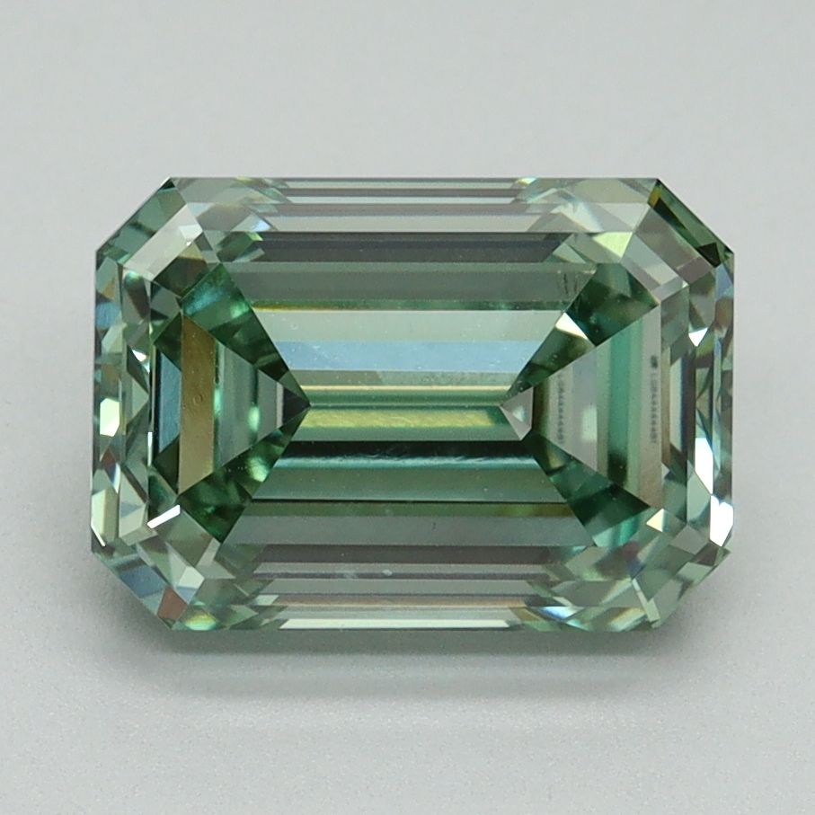 EMERALD Lab Grown Diamond