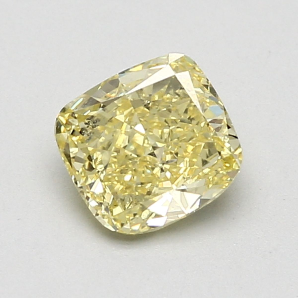 CUSHION BRILLIANT Natural Diamond