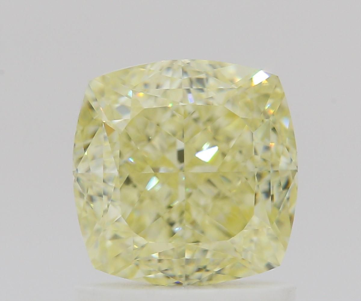 CUSHION BRILLIANT Natural Diamond