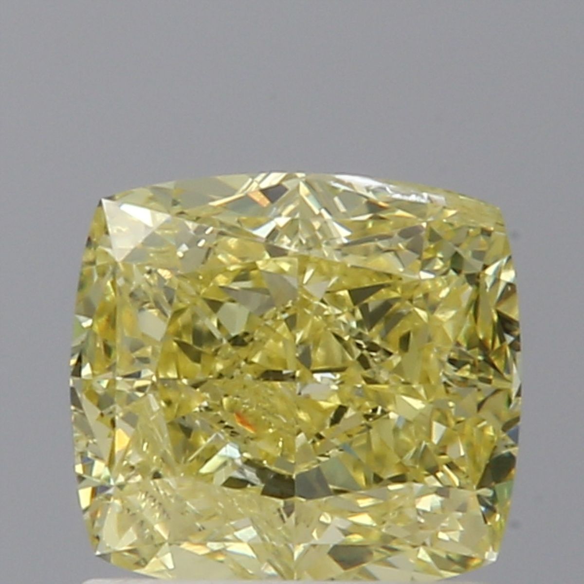 CUSHION BRILLIANT Natural Diamond