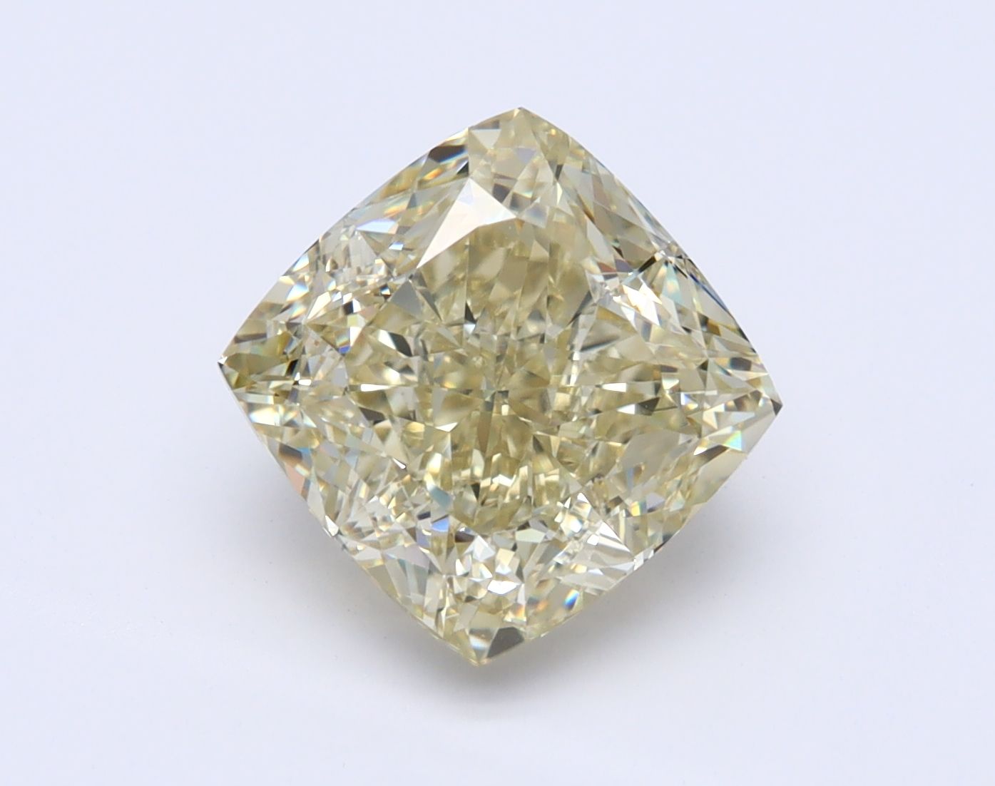 CUSHION BRILLIANT Natural Diamond