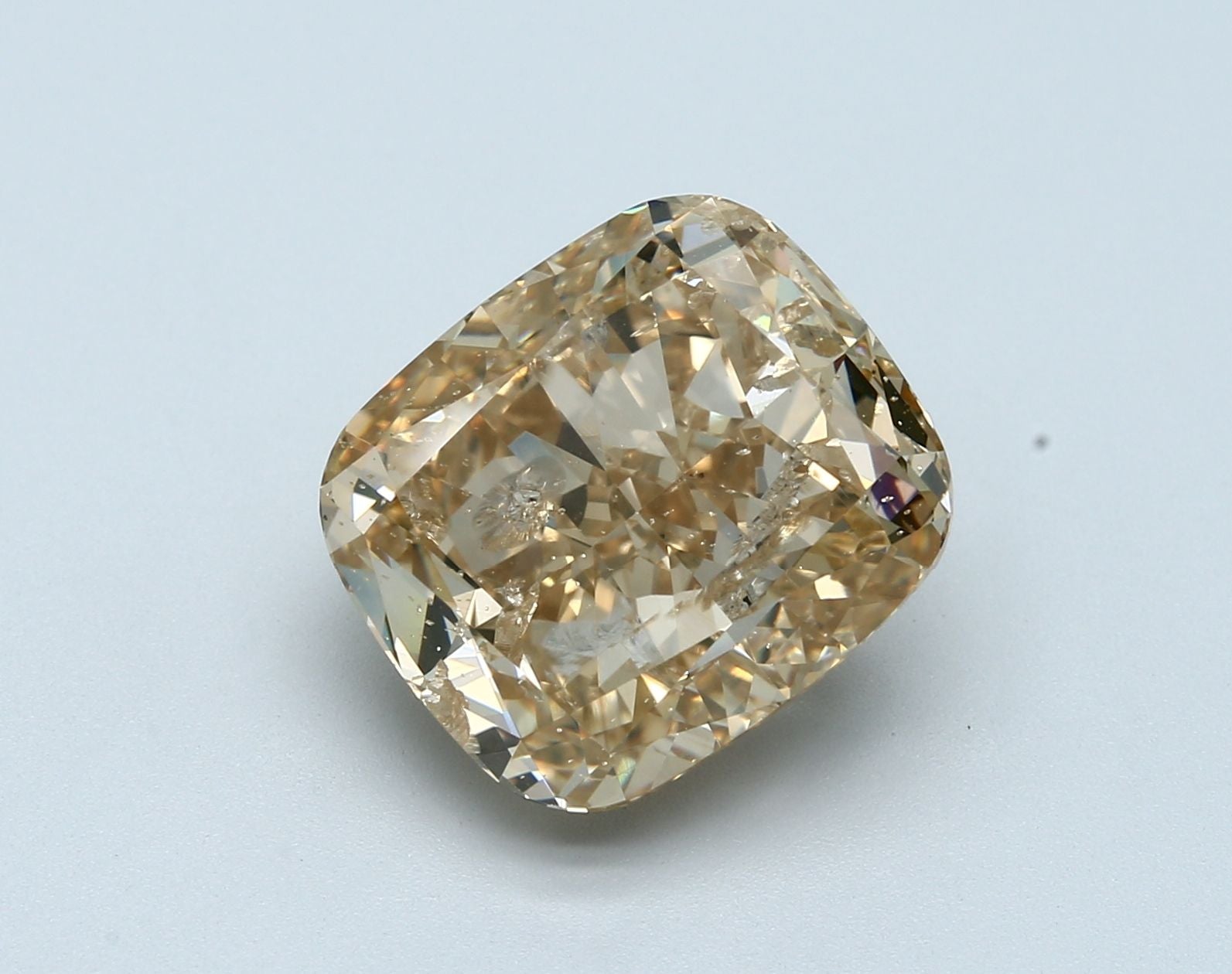 CUSHION BRILLIANT Natural Diamond