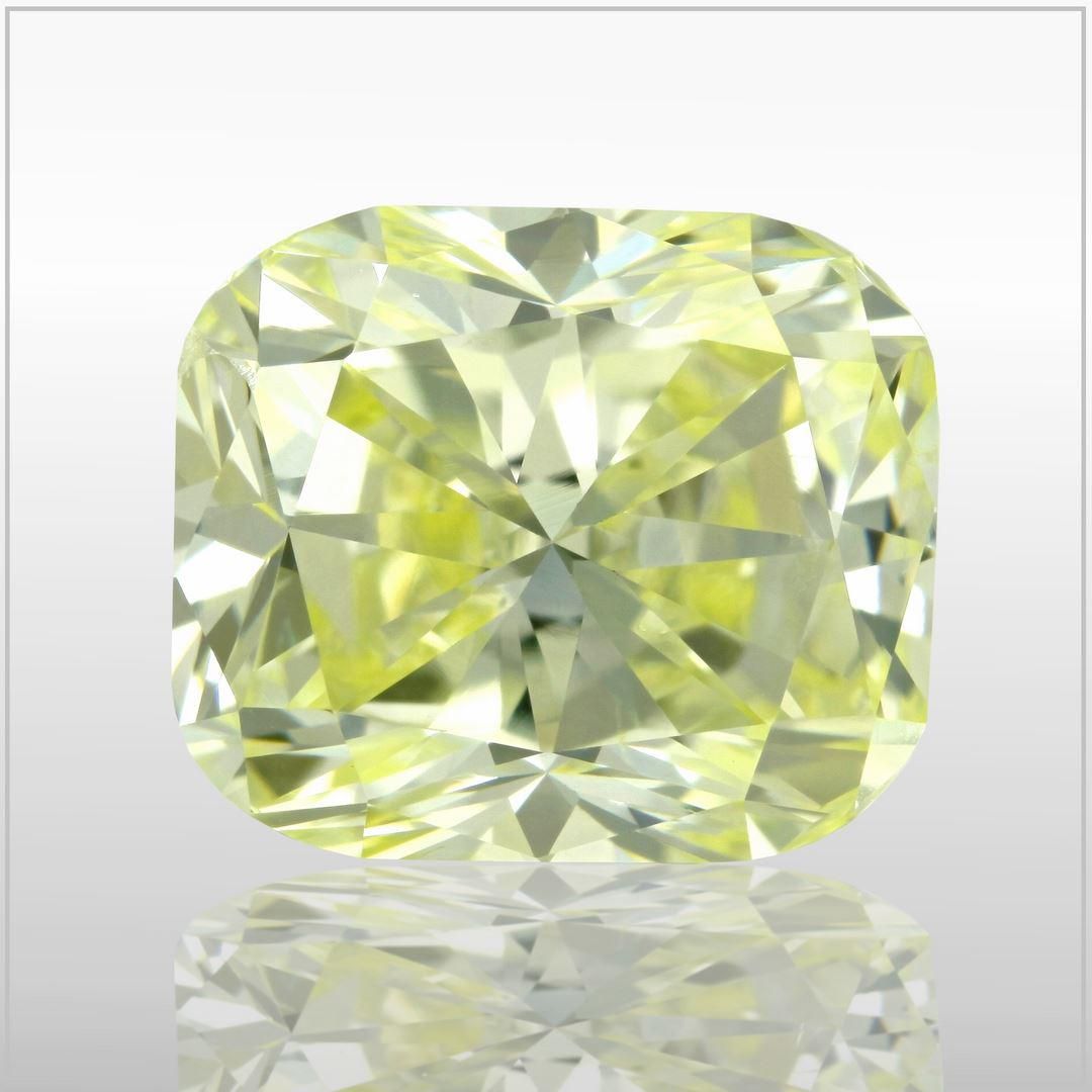 CUSHION BRILLIANT Natural Diamond