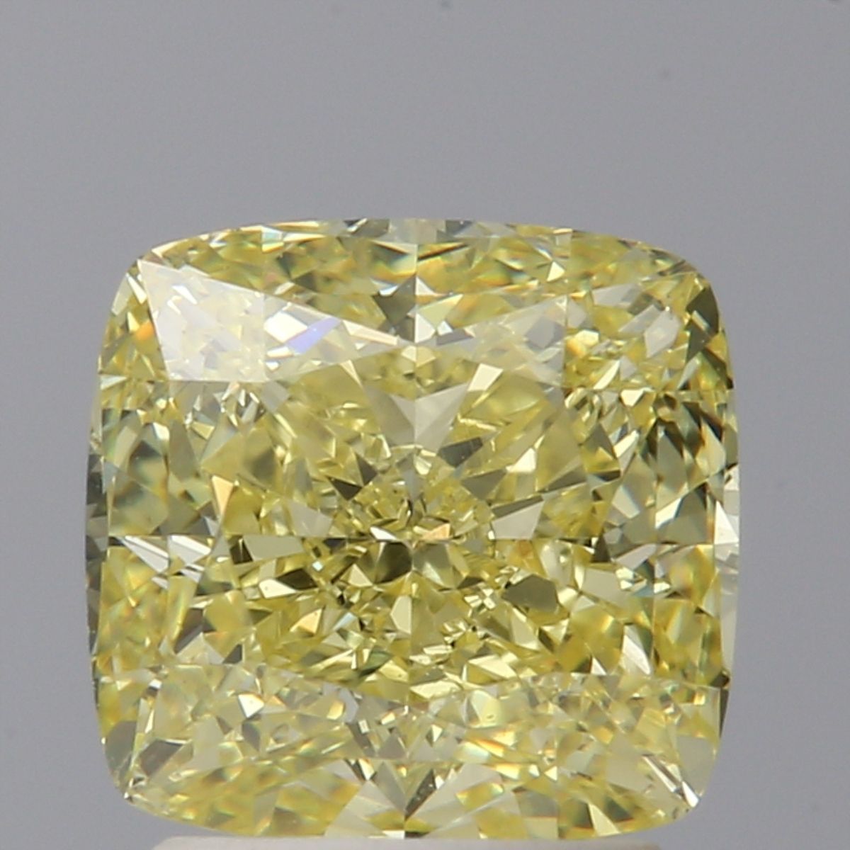 CUSHION BRILLIANT Natural Diamond