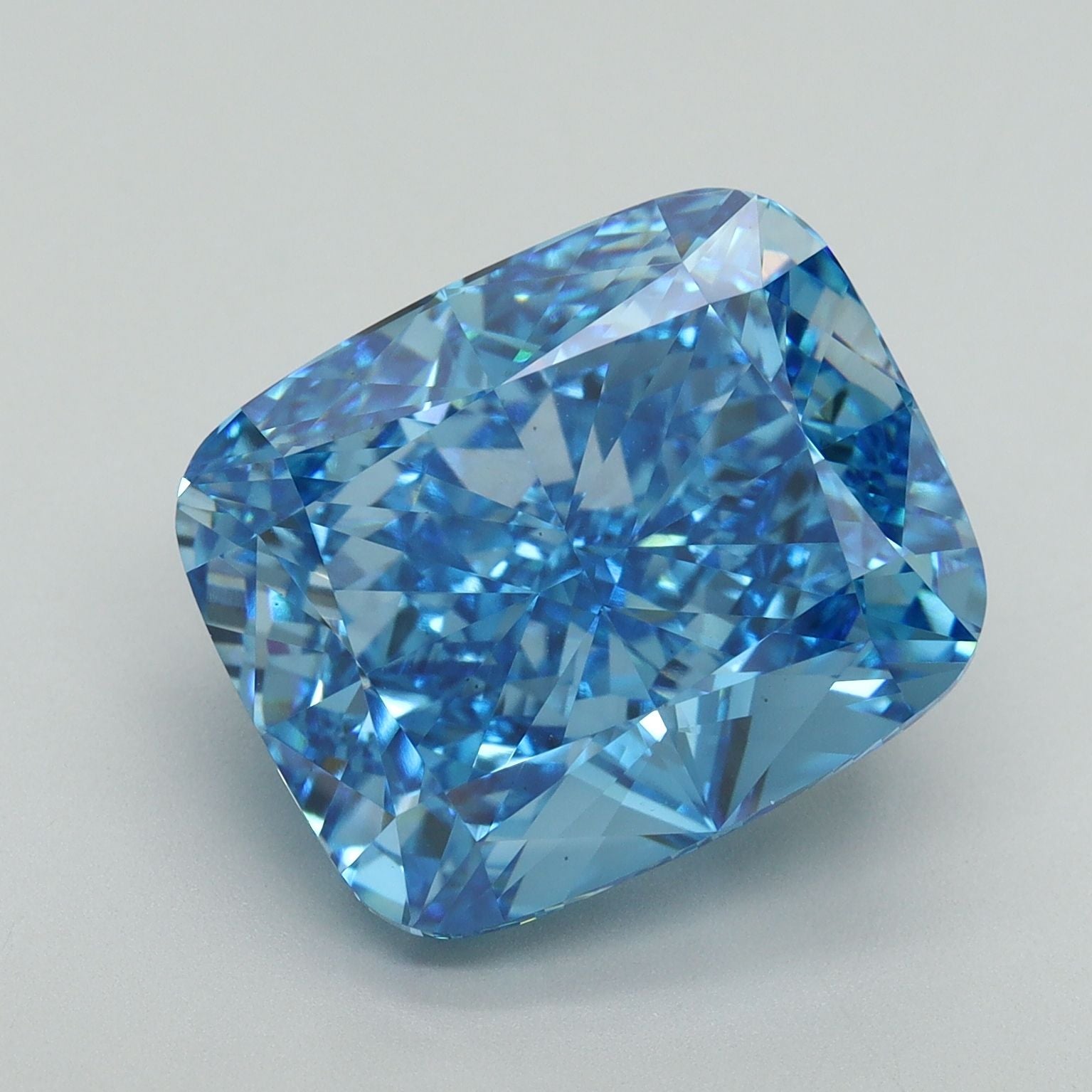 CUSHION BRILLIANT Lab Grown Diamond