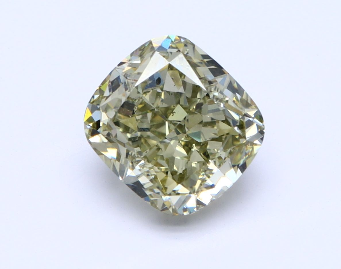 CUSHION BRILLIANT Natural Diamond