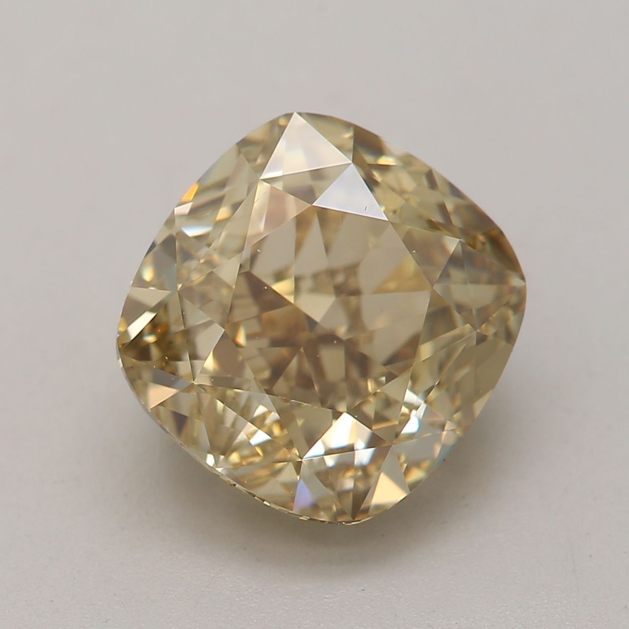 CUSHION BRILLIANT Natural Diamond