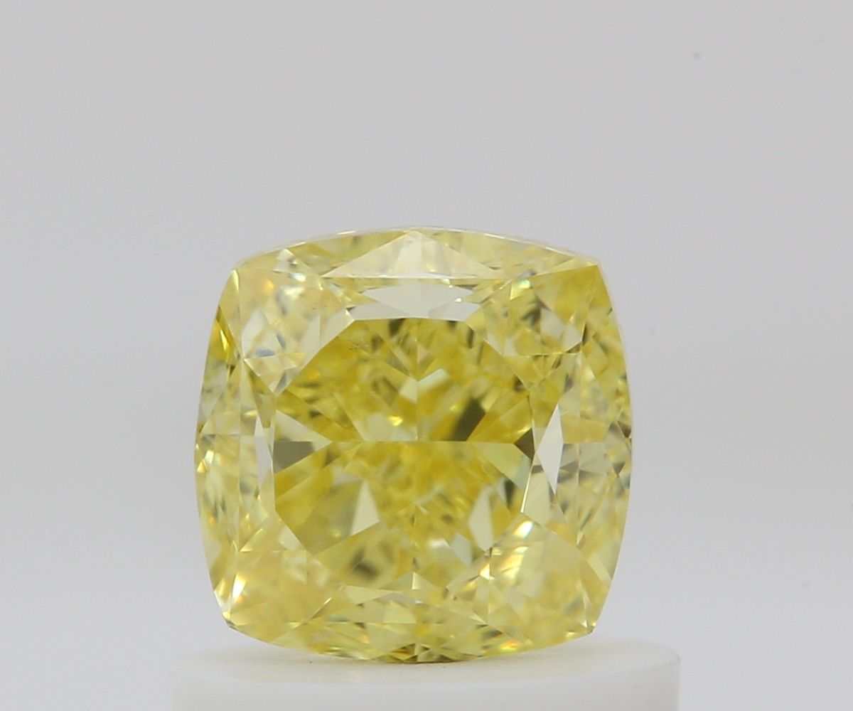 CUSHION BRILLIANT Natural Diamond