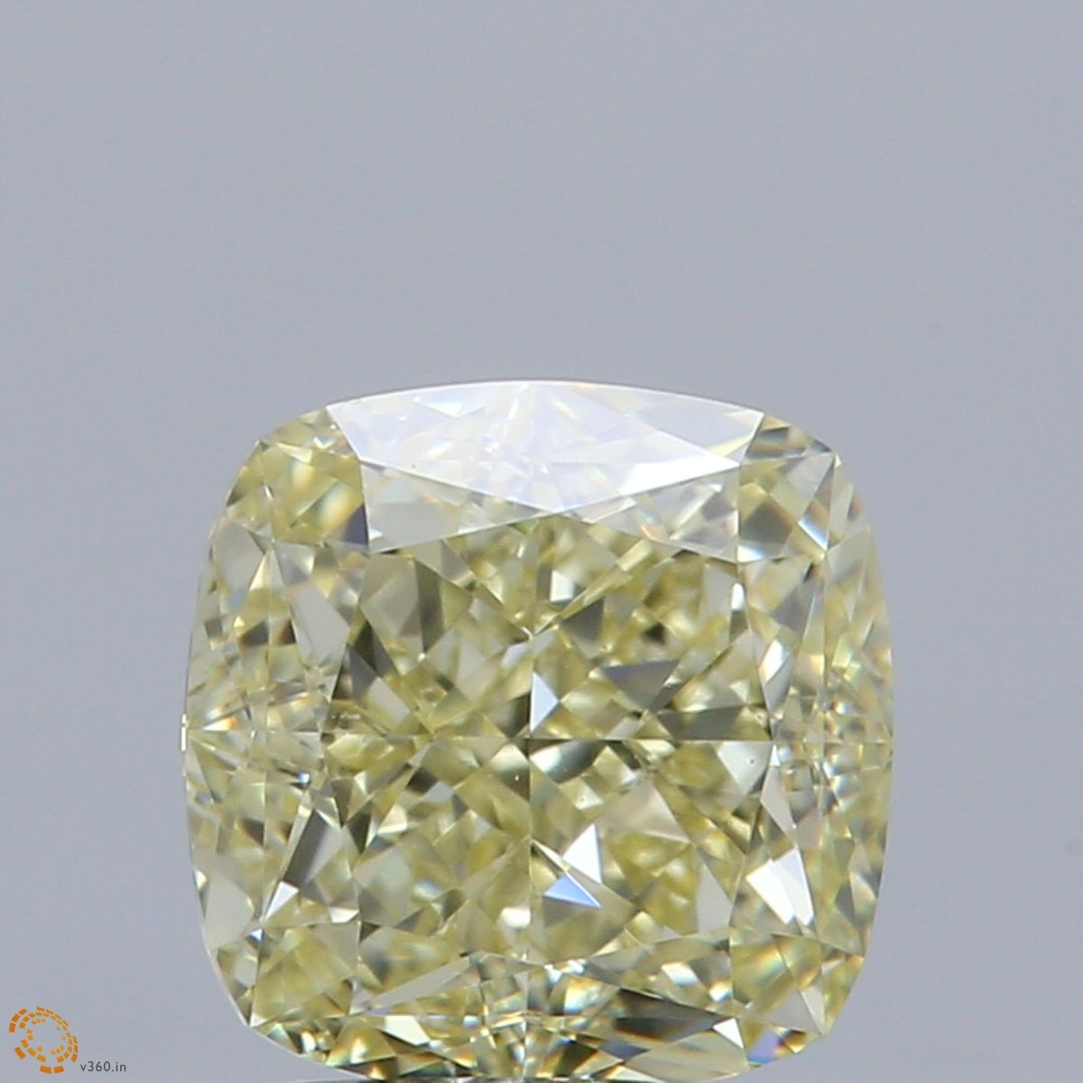 CUSHION BRILLIANT Natural Diamond