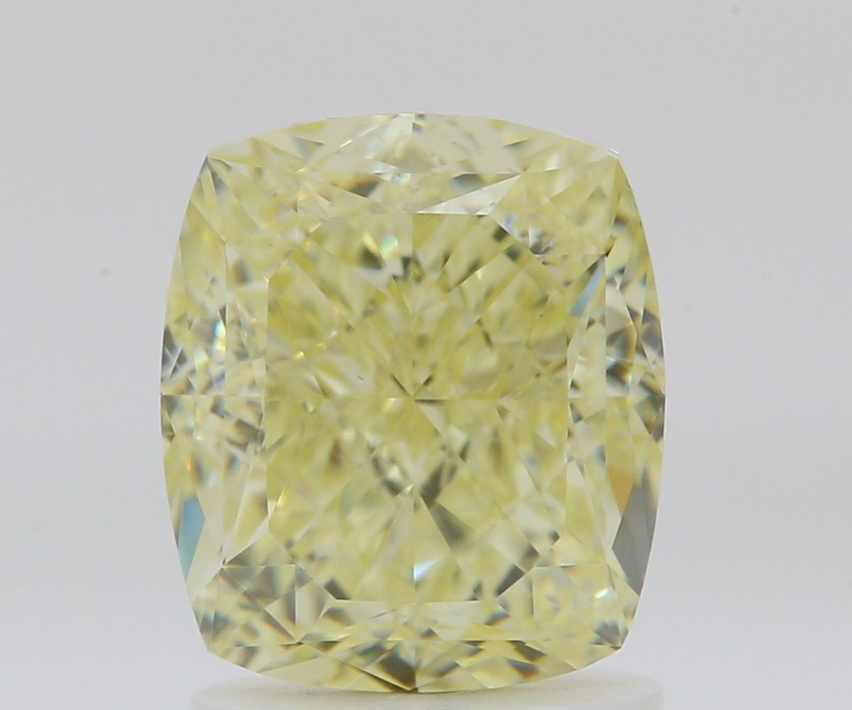 CUSHION BRILLIANT Natural Diamond