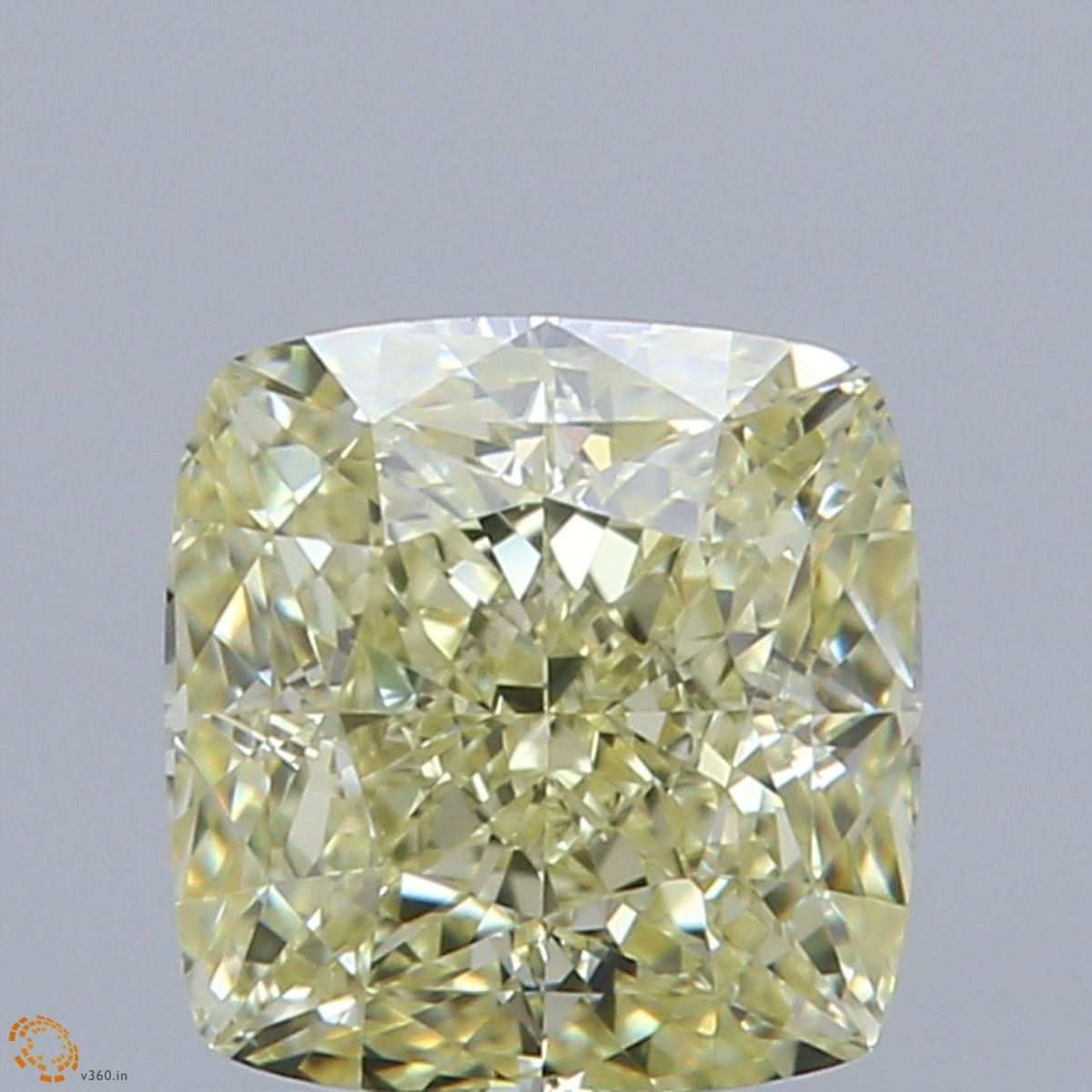 CUSHION BRILLIANT Natural Diamond