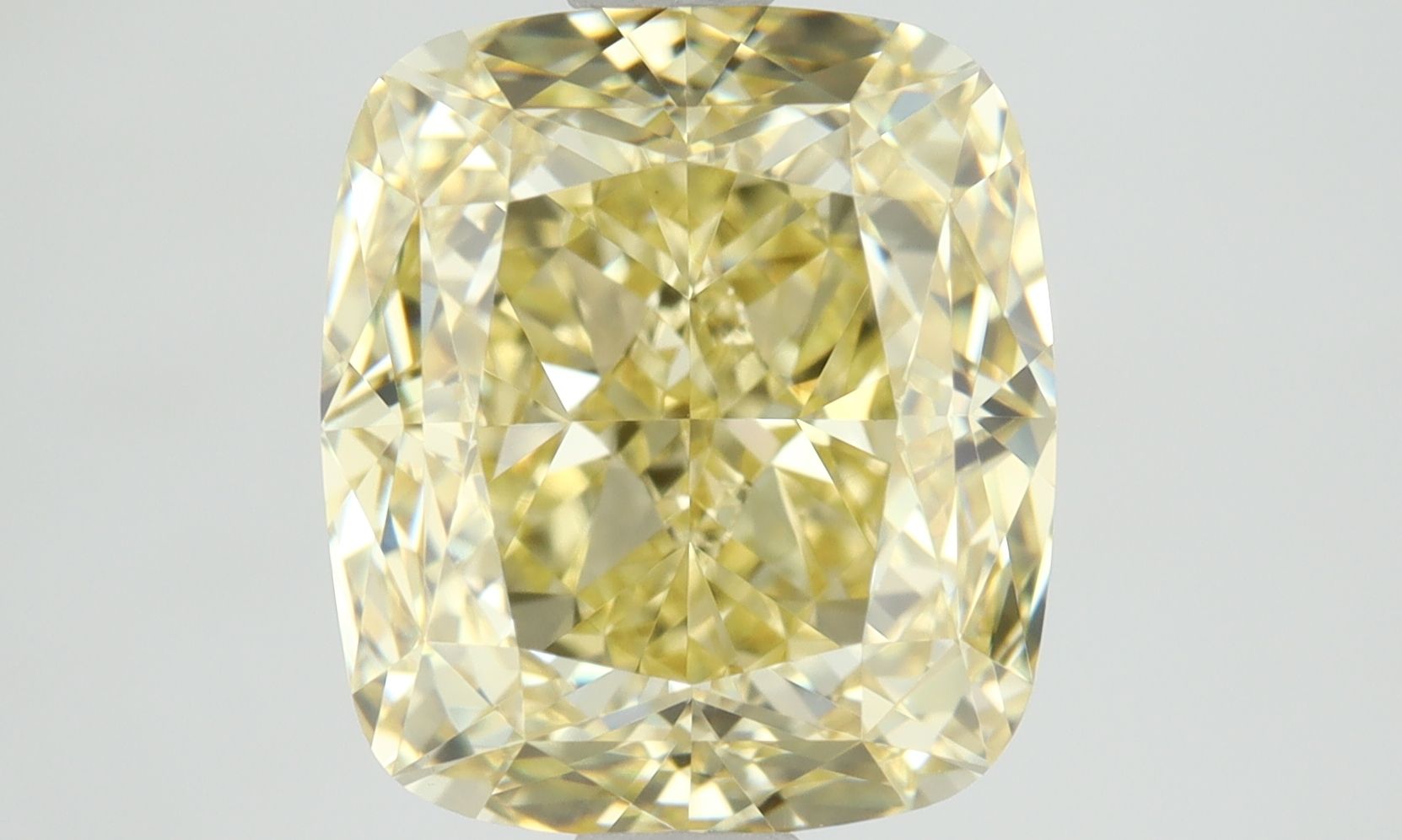 CUSHION BRILLIANT Natural Diamond