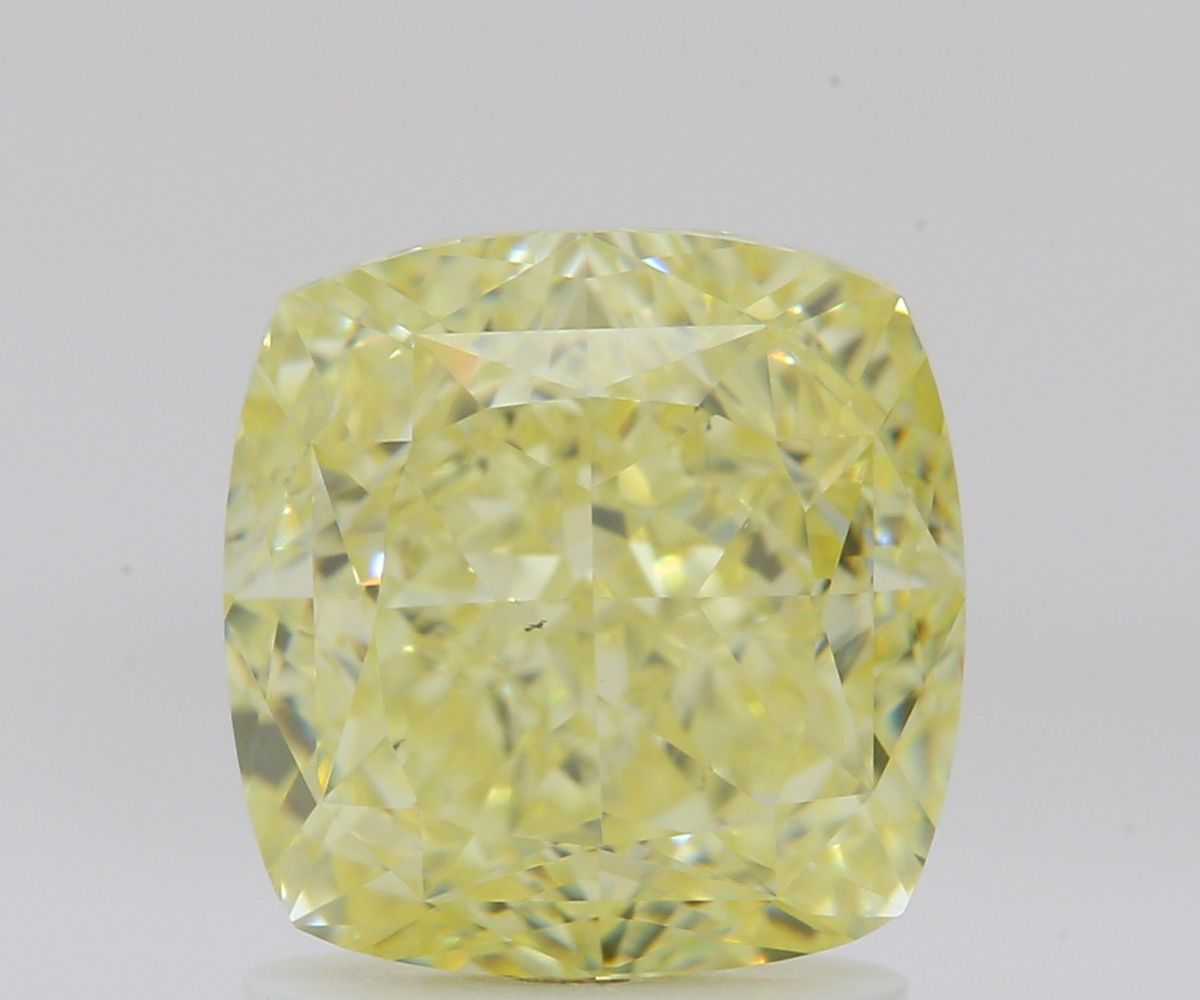 CUSHION BRILLIANT Natural Diamond