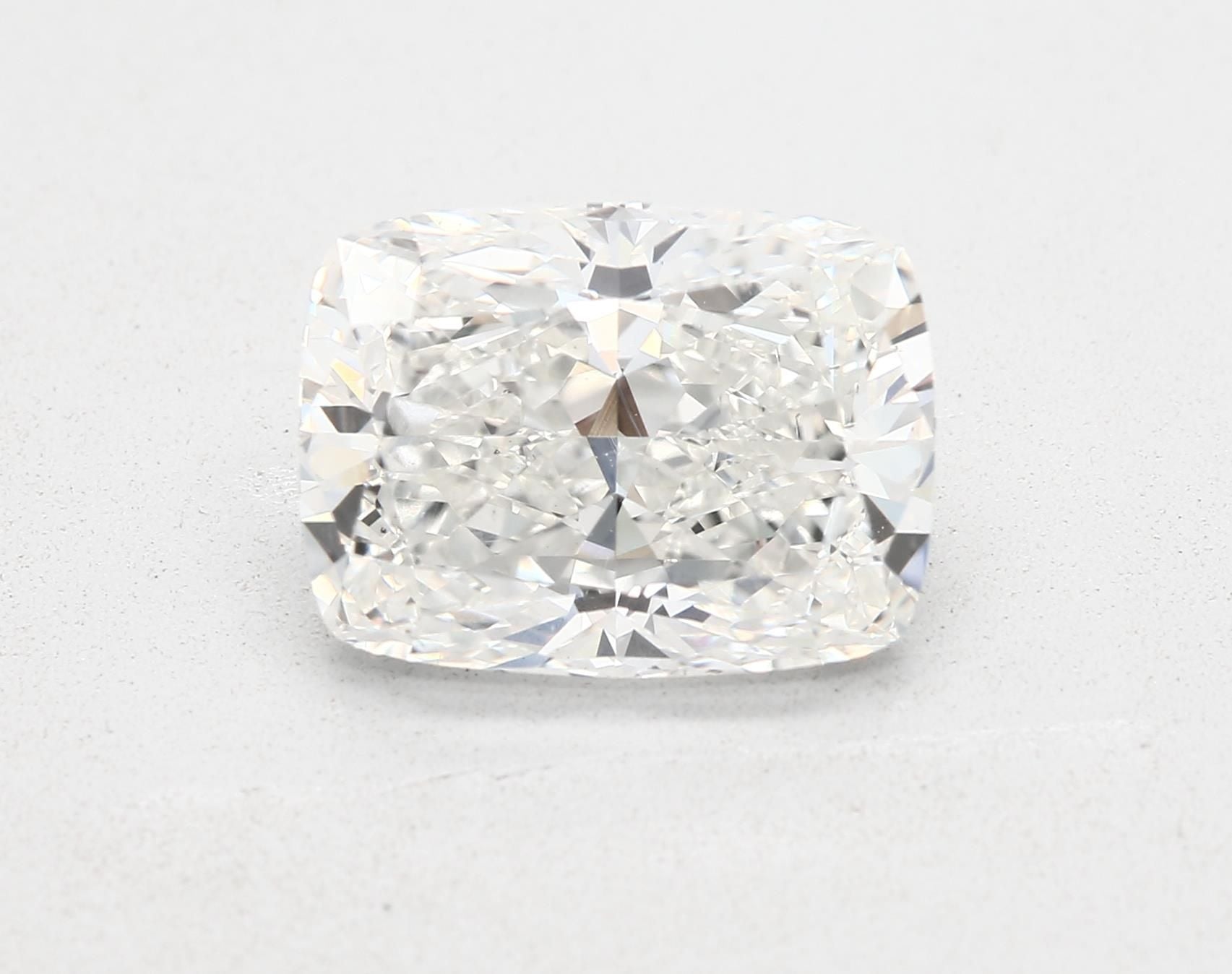 CUSHION BRILLIANT Natural Diamond