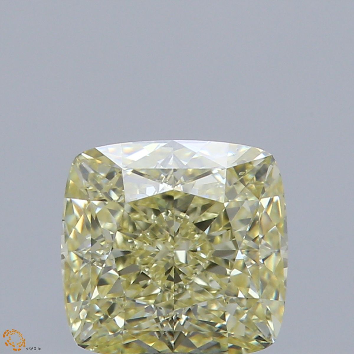 CUSHION BRILLIANT Natural Diamond