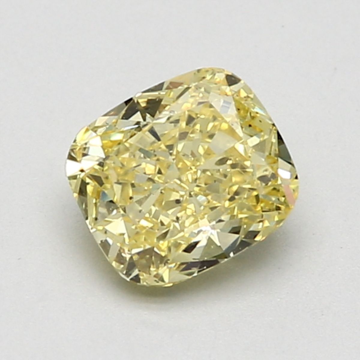 CUSHION BRILLIANT Natural Diamond