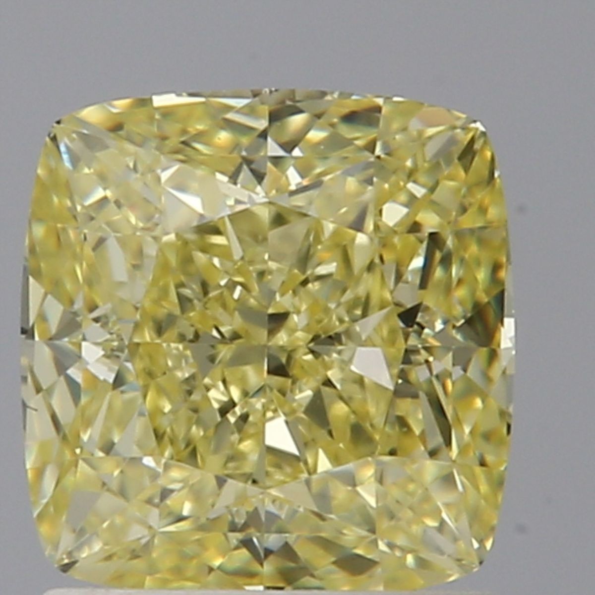 CUSHION BRILLIANT Natural Diamond