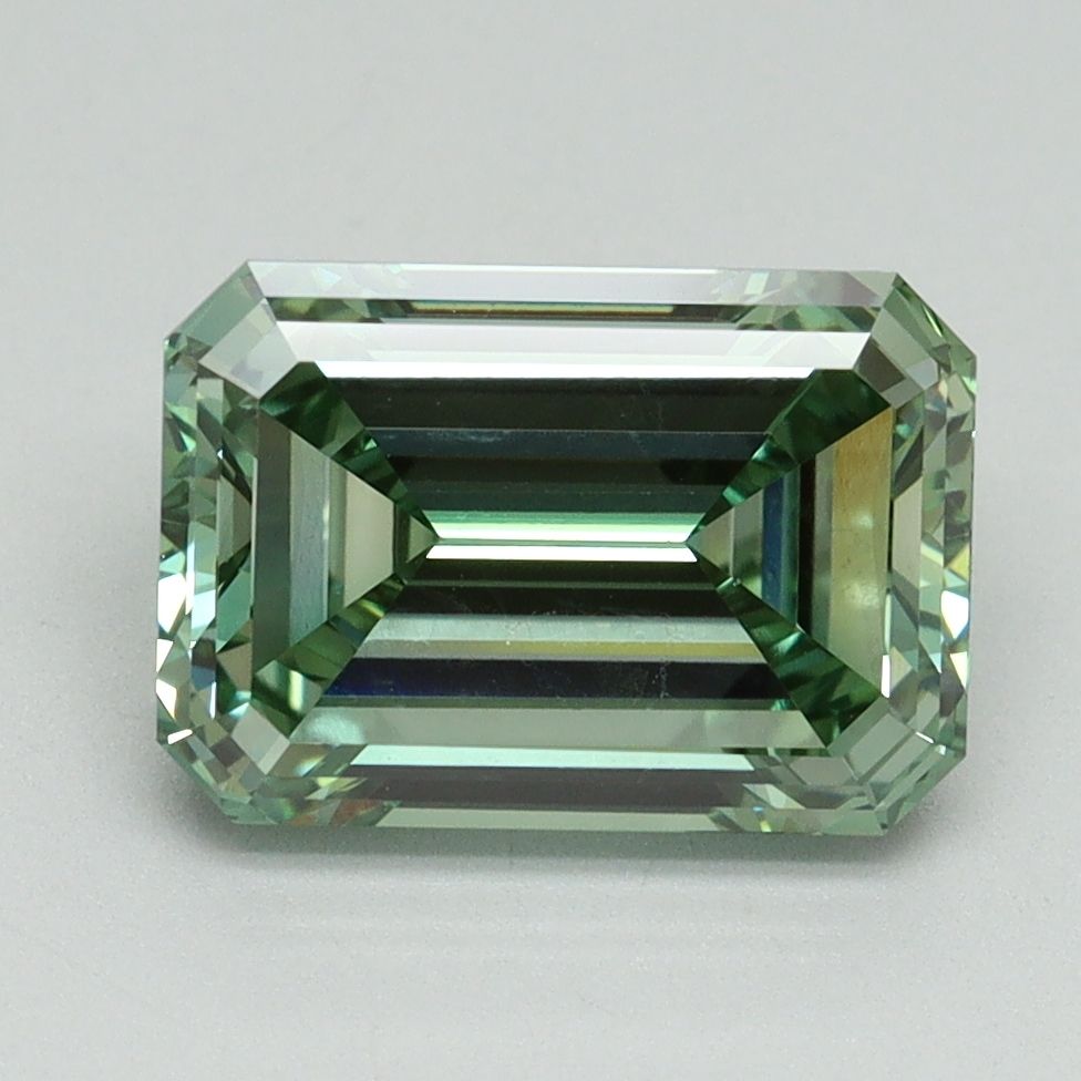 EMERALD Lab Grown Diamond