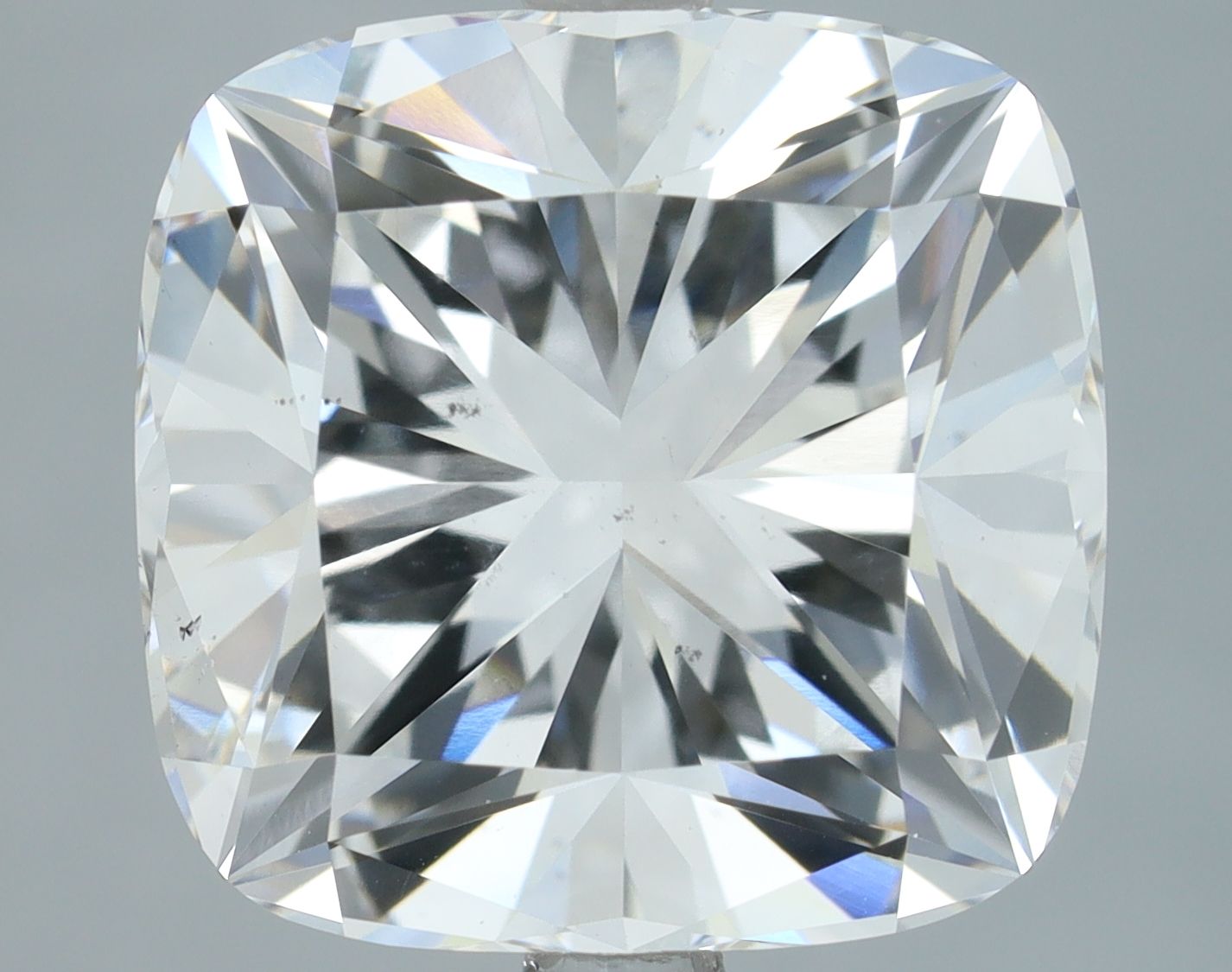 CUSHION BRILLIANT Lab Grown Diamond