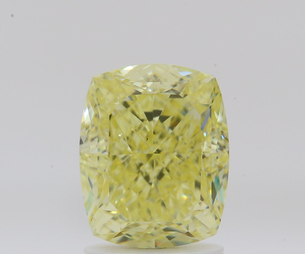 CUSHION BRILLIANT Natural Diamond