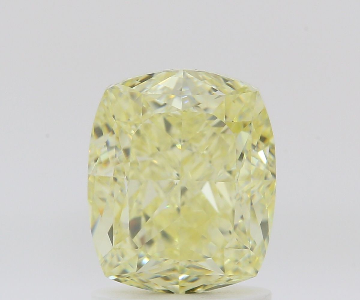 CUSHION BRILLIANT Natural Diamond