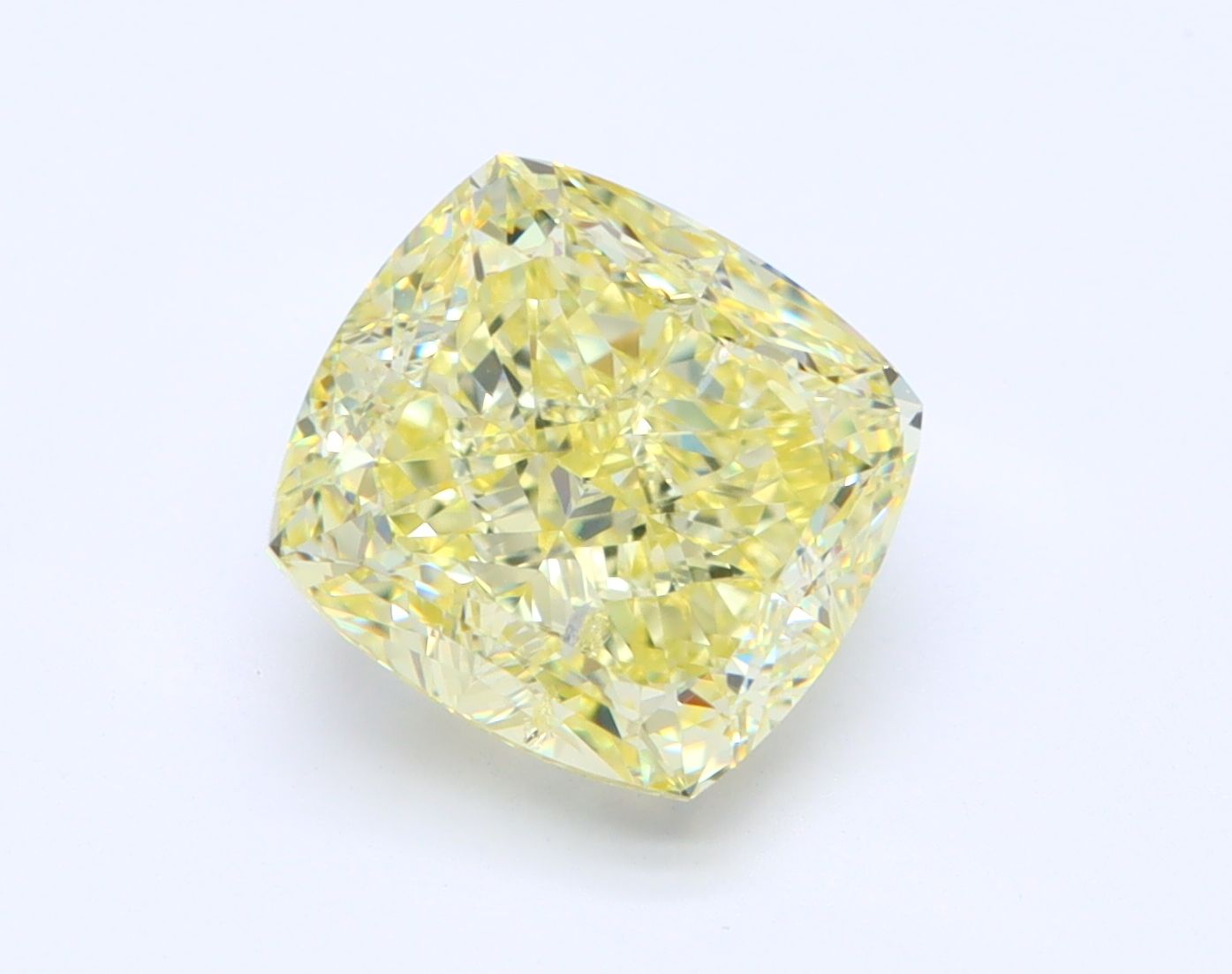 CUSHION BRILLIANT Natural Diamond