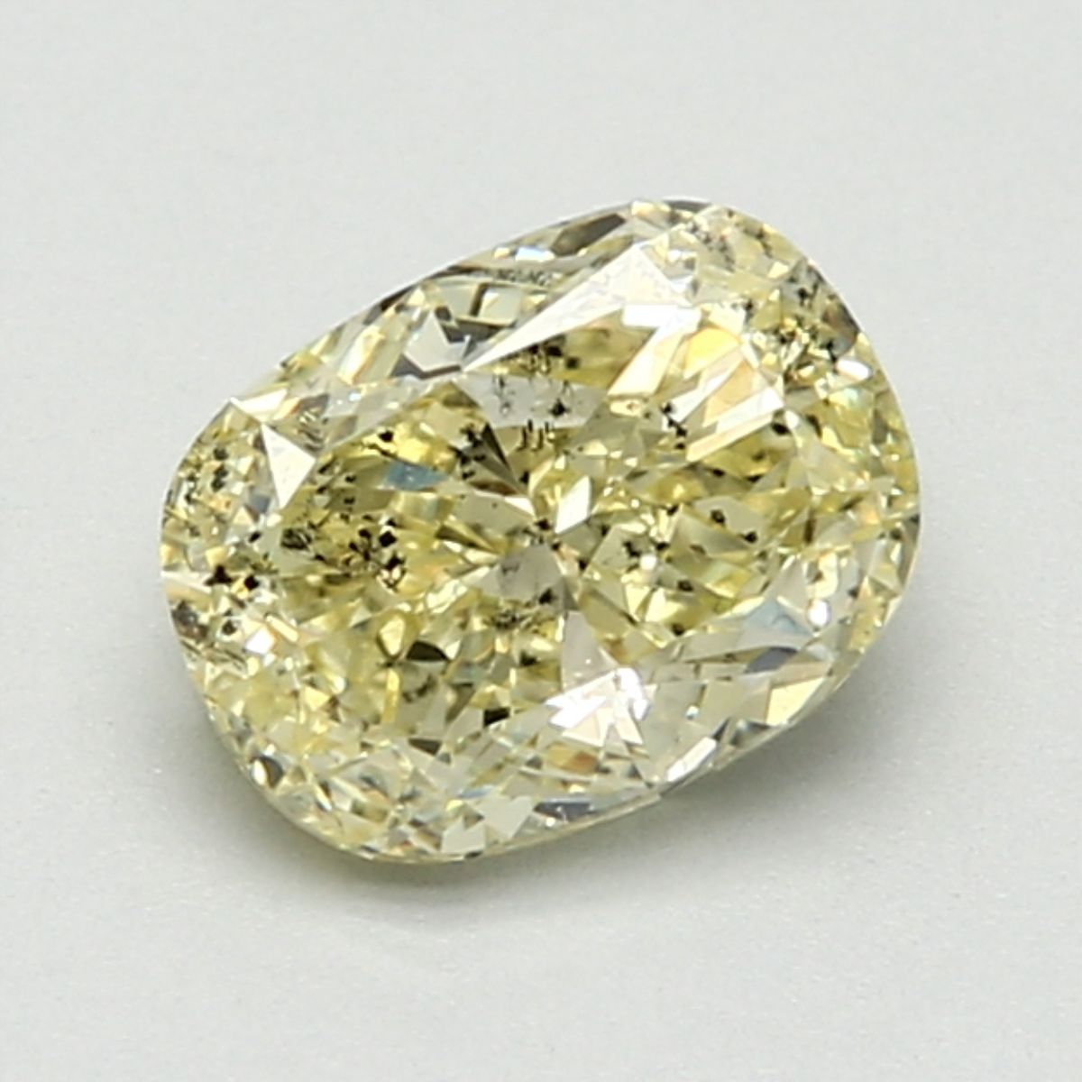 CUSHION BRILLIANT Natural Diamond