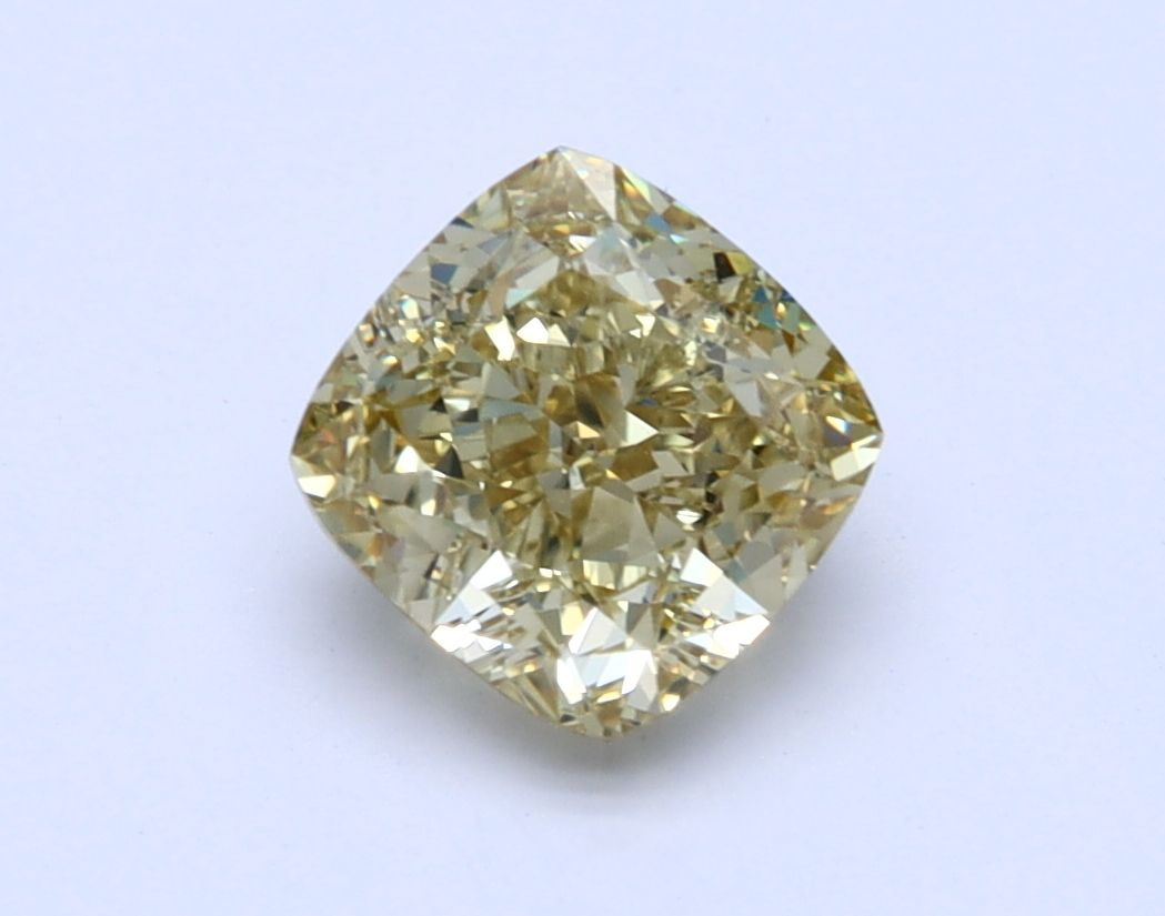 CUSHION BRILLIANT Natural Diamond