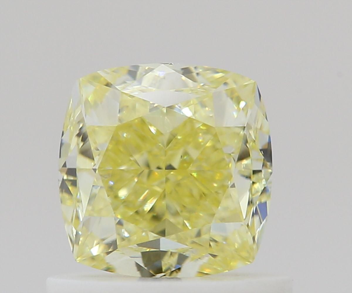 CUSHION BRILLIANT Natural Diamond