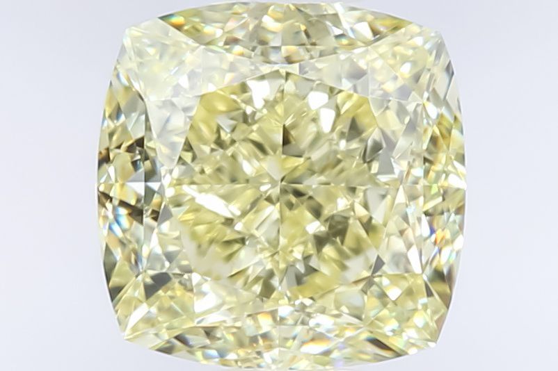 CUSHION BRILLIANT Natural Diamond