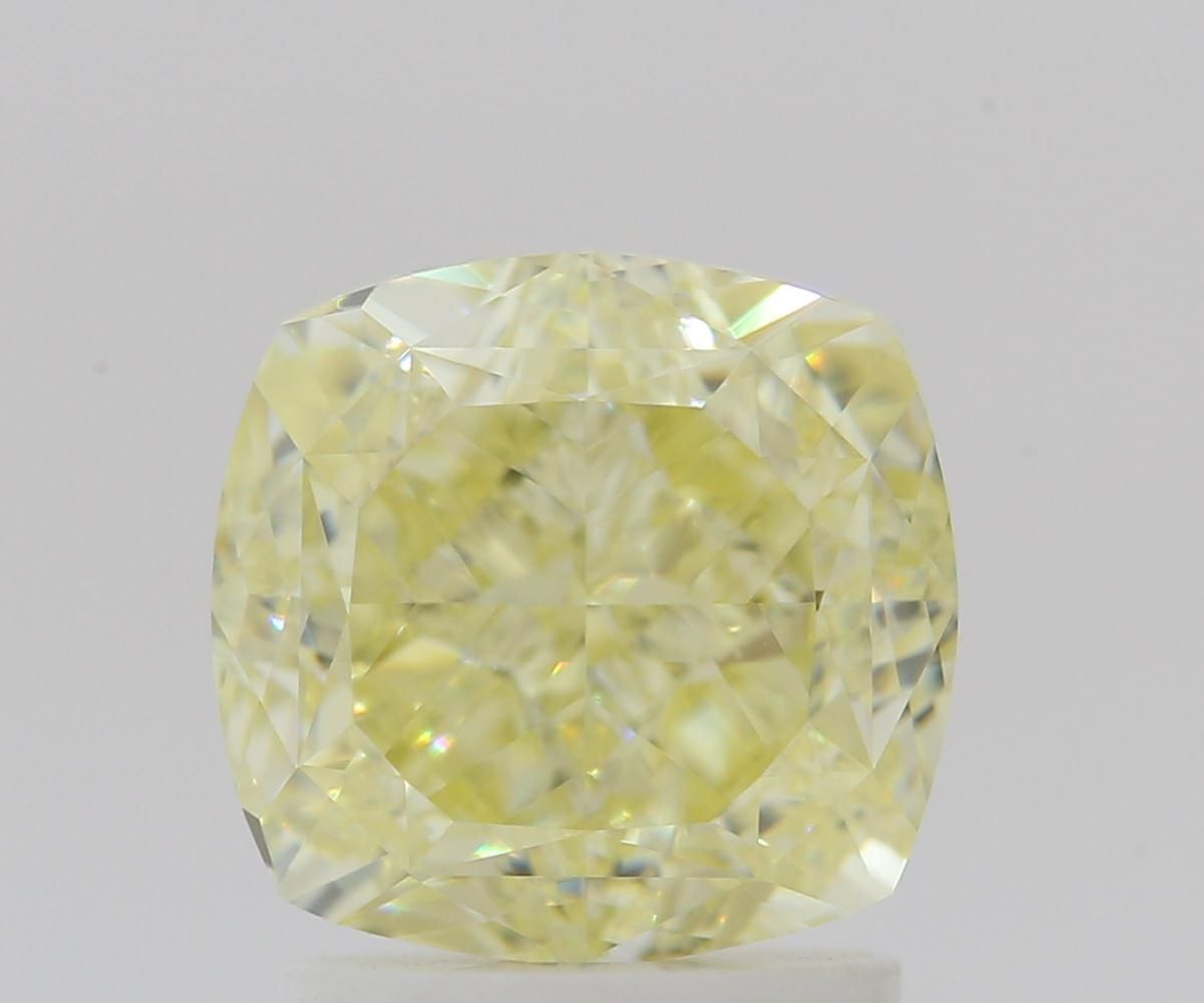 CUSHION BRILLIANT Natural Diamond