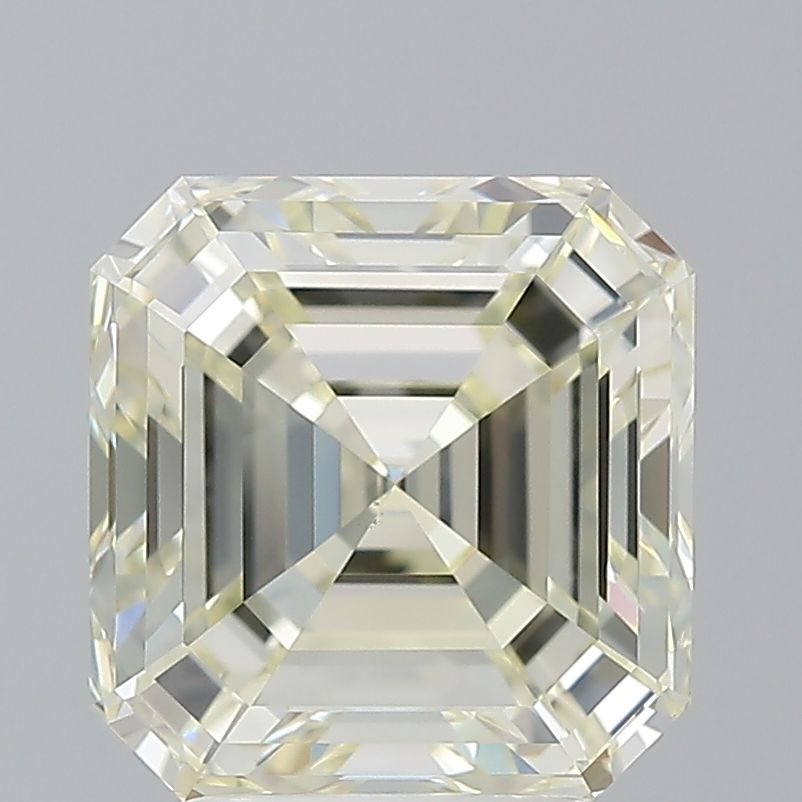 SQUARE EMERALD Natural Diamond