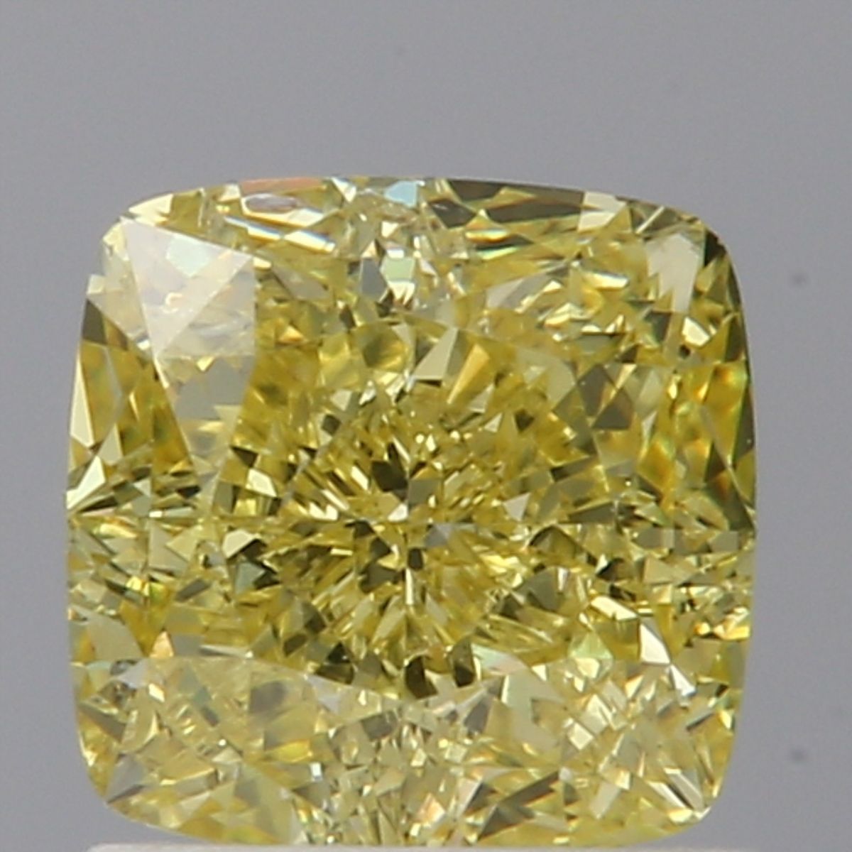 CUSHION BRILLIANT Natural Diamond