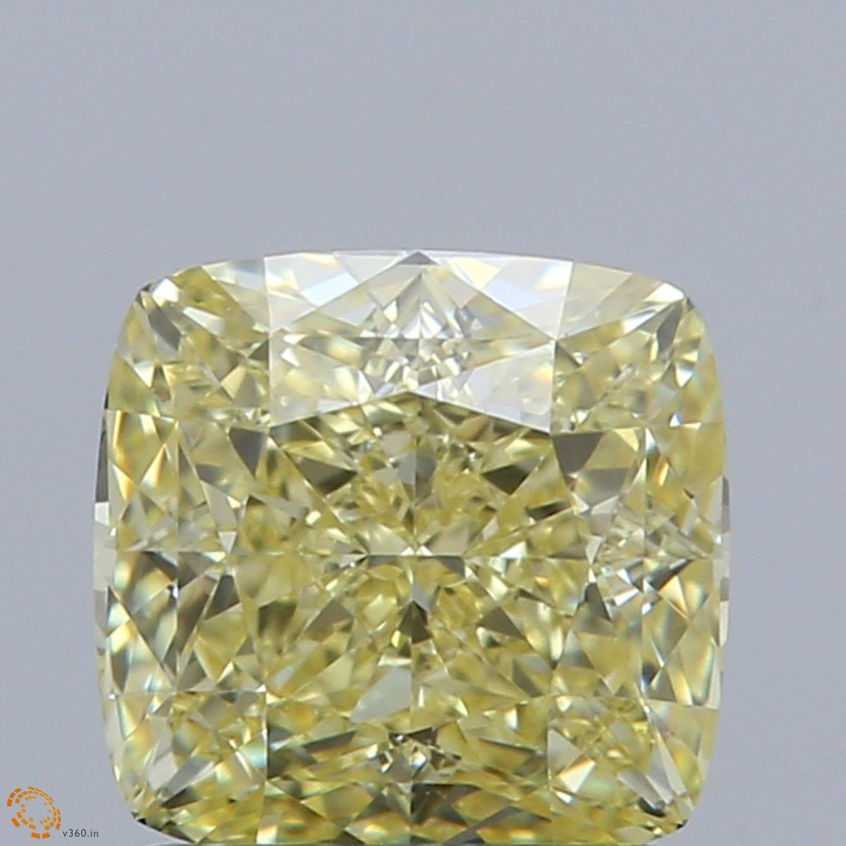 CUSHION BRILLIANT Natural Diamond