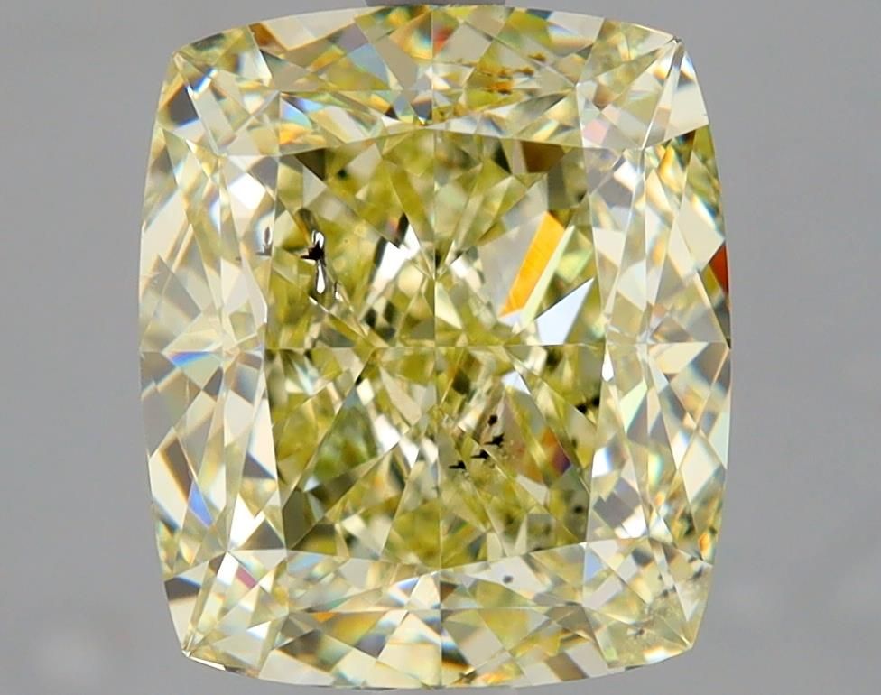 CUSHION BRILLIANT Natural Diamond