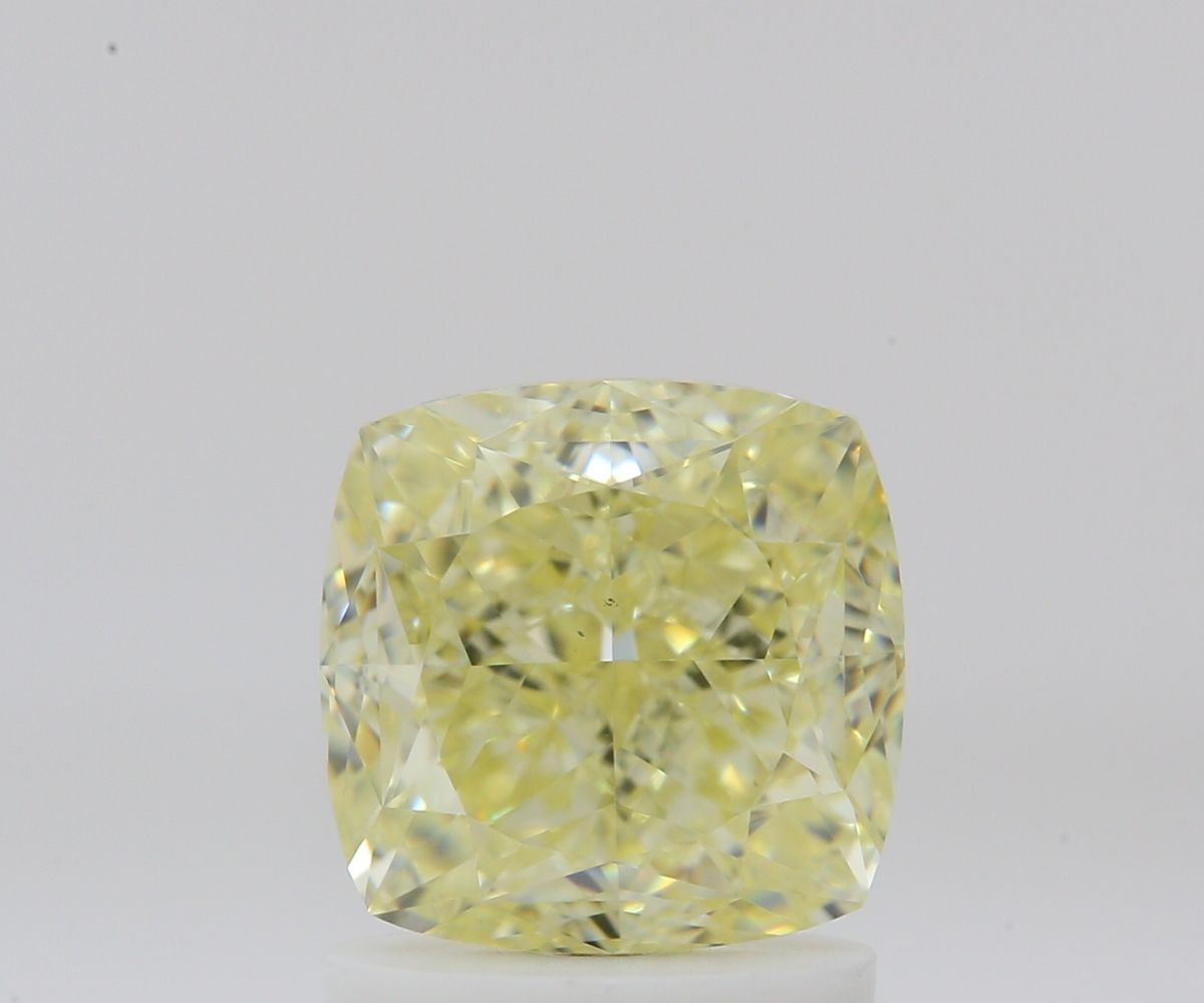 CUSHION BRILLIANT Natural Diamond