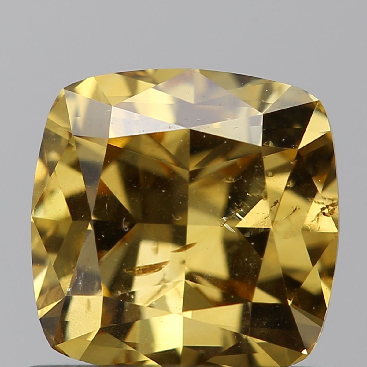 CUSHION BRILLIANT Natural Diamond