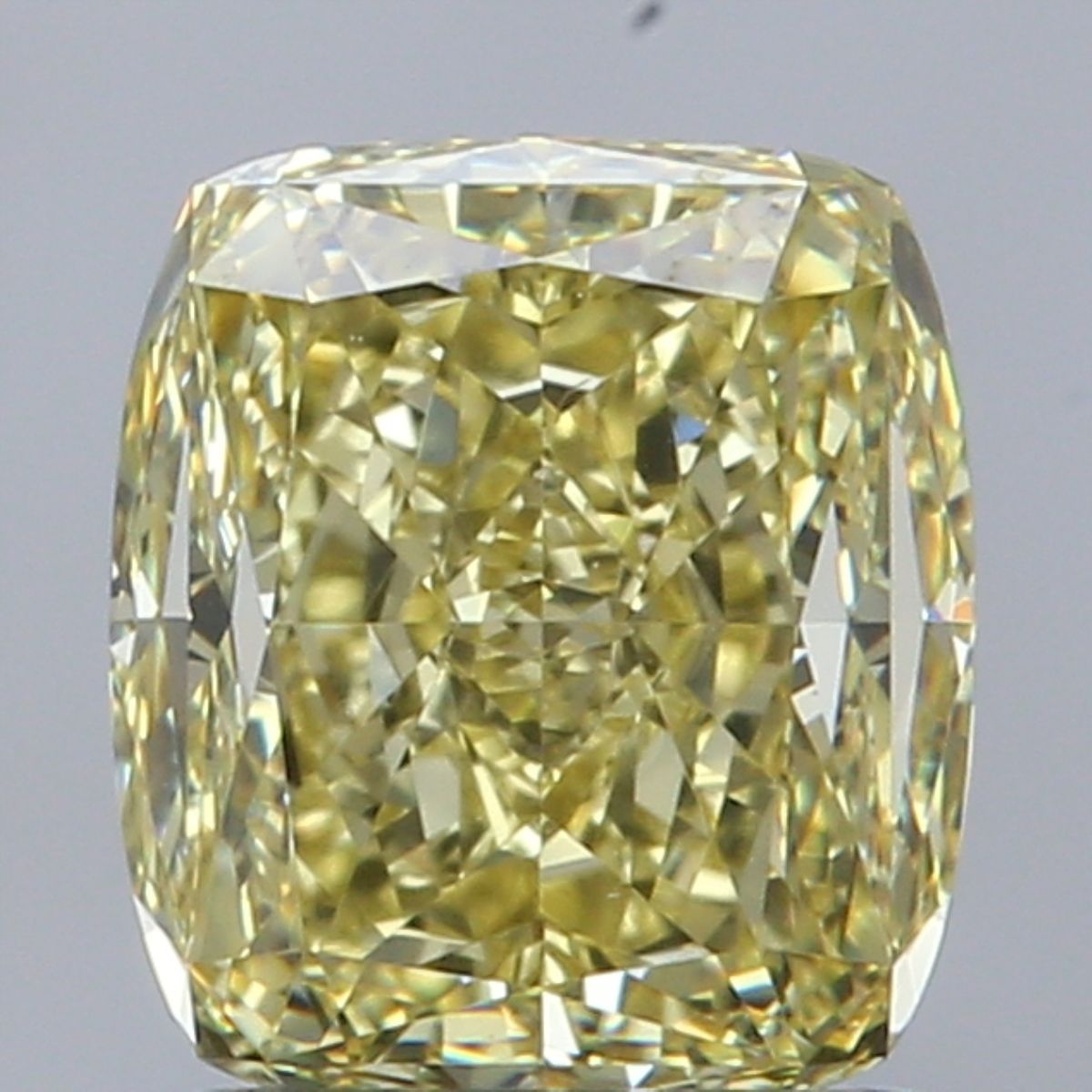 CUSHION BRILLIANT Natural Diamond