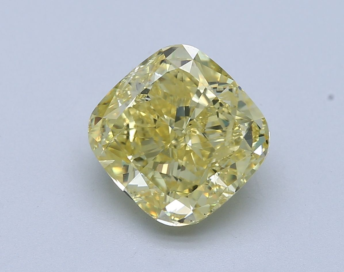 CUSHION BRILLIANT Natural Diamond