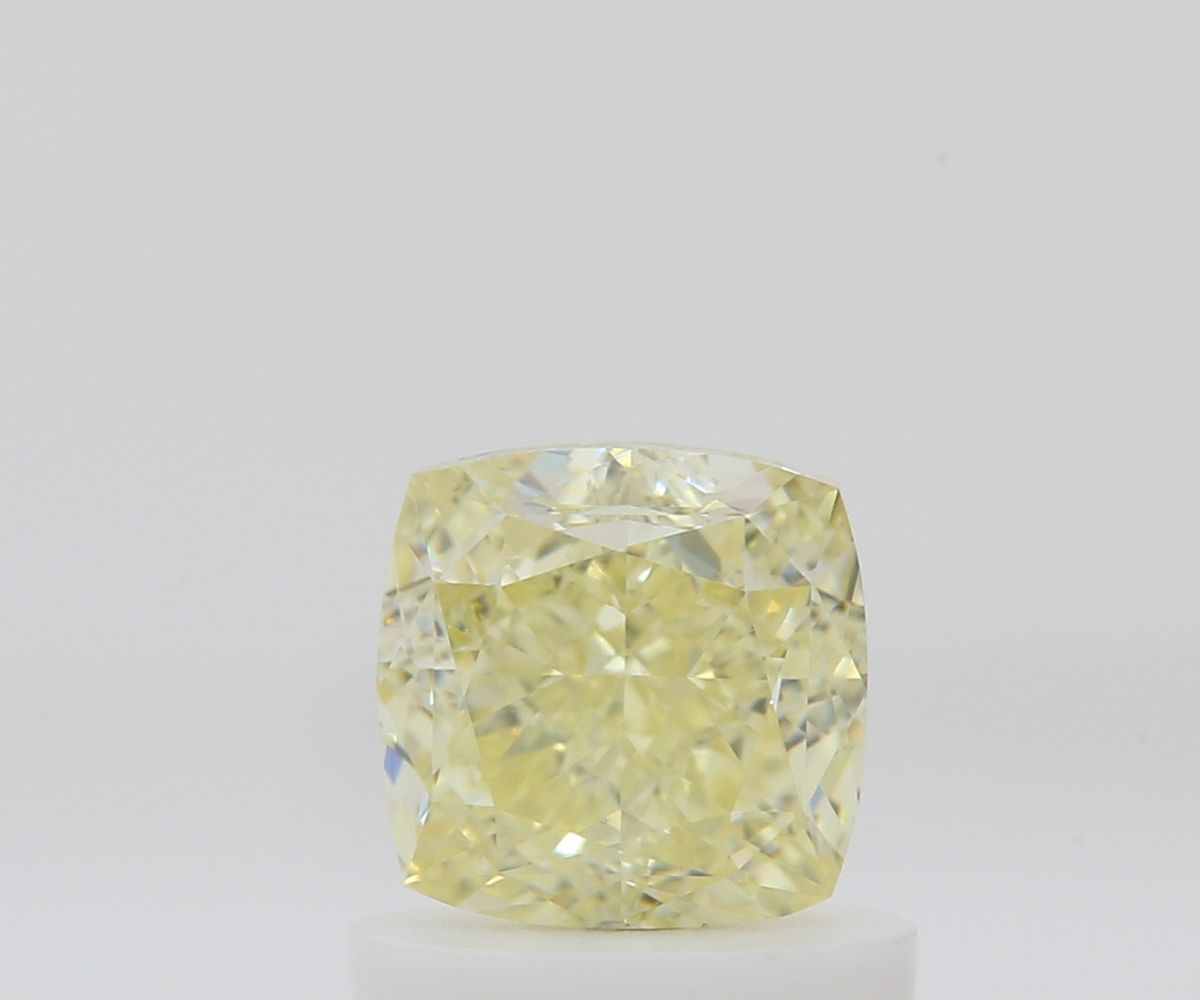 CUSHION BRILLIANT Natural Diamond