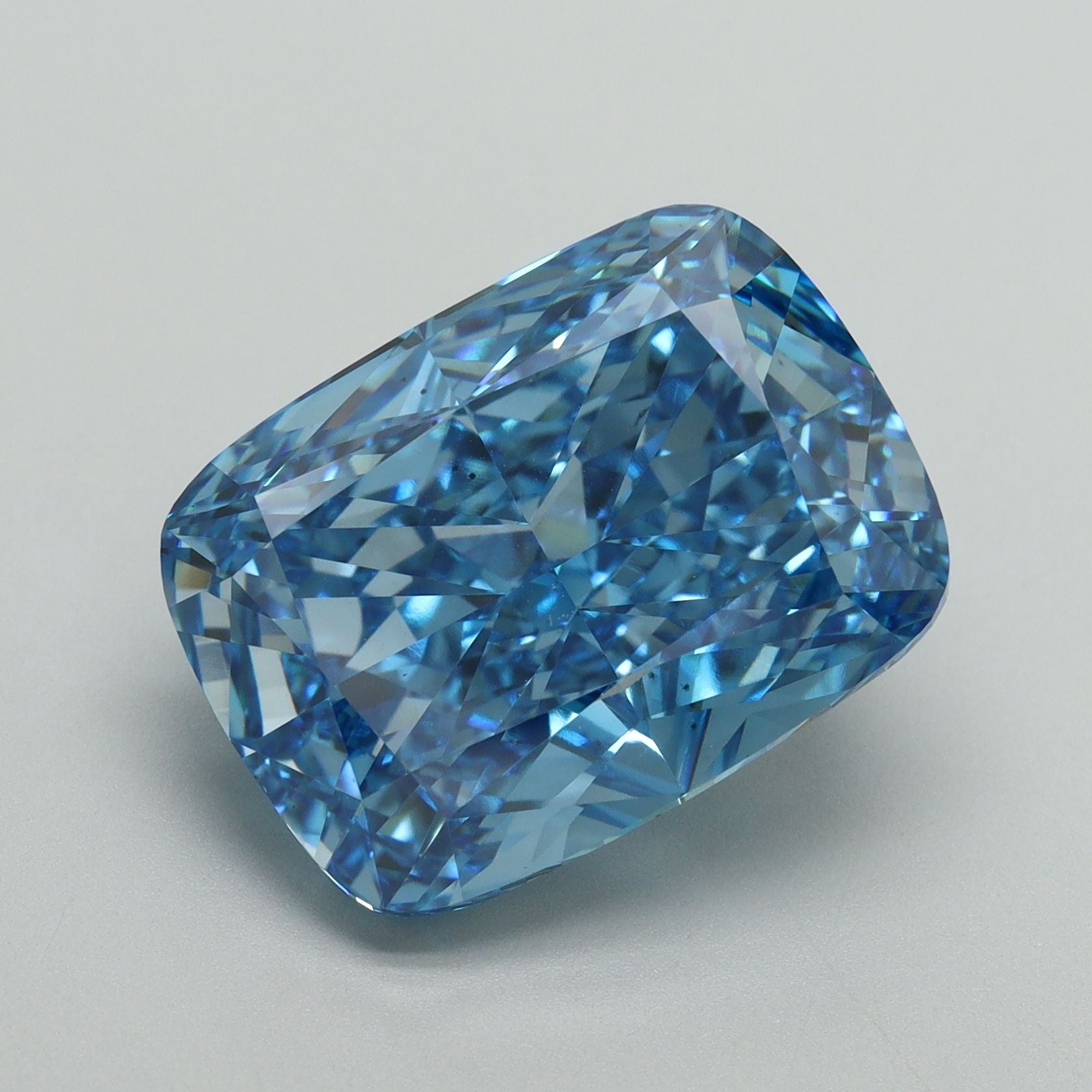 CUSHION MODIFIED Lab Grown Diamond