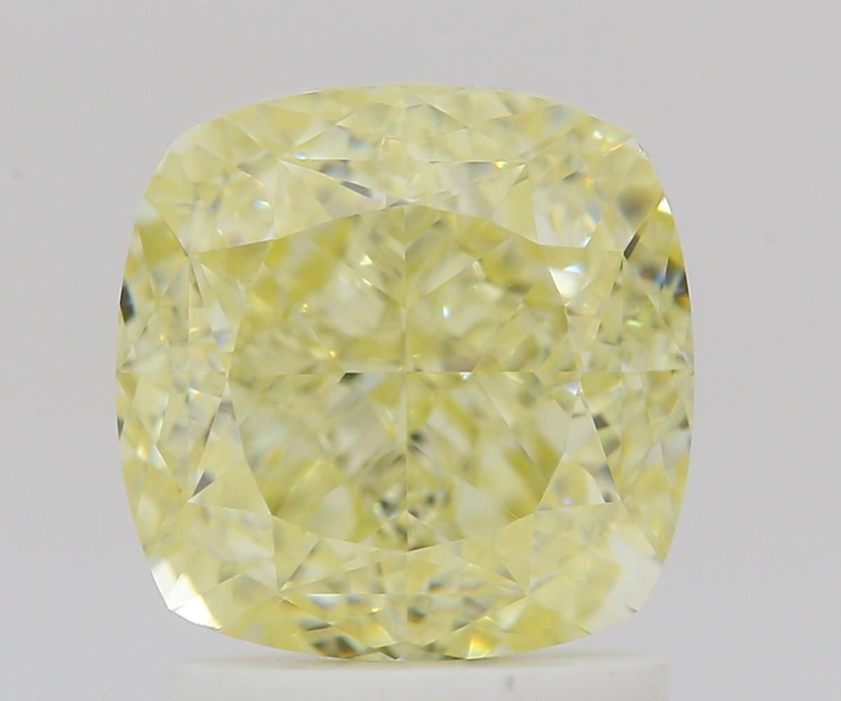 CUSHION BRILLIANT Natural Diamond