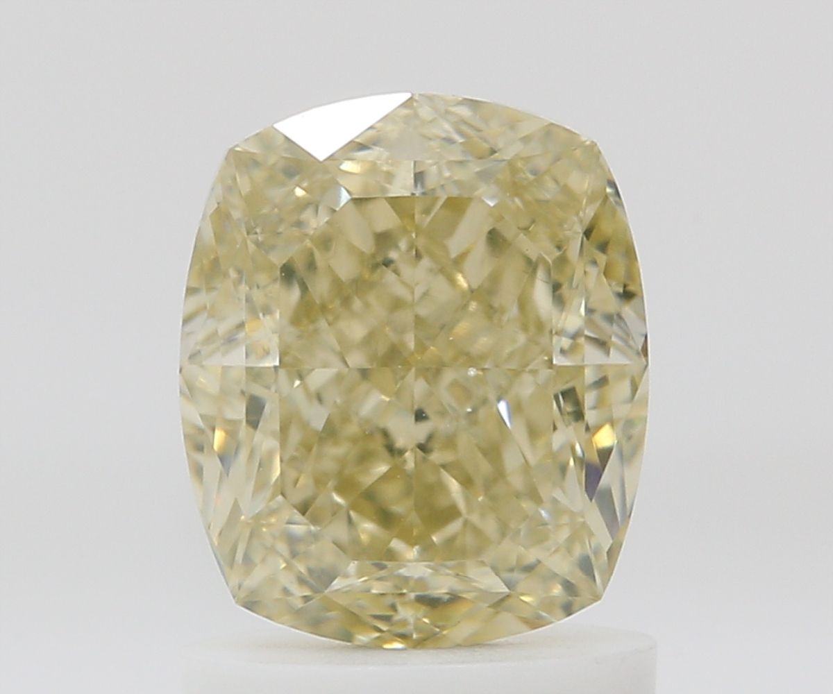 CUSHION BRILLIANT Natural Diamond