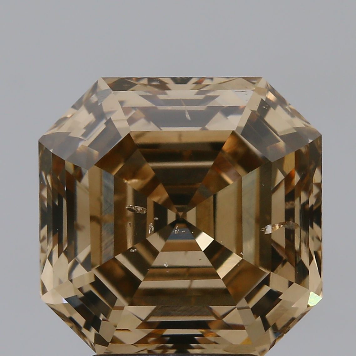 SQUARE EMERALD Natural Diamond