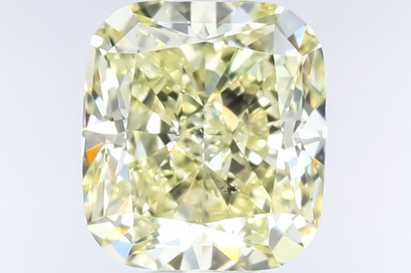 CUSHION BRILLIANT Natural Diamond