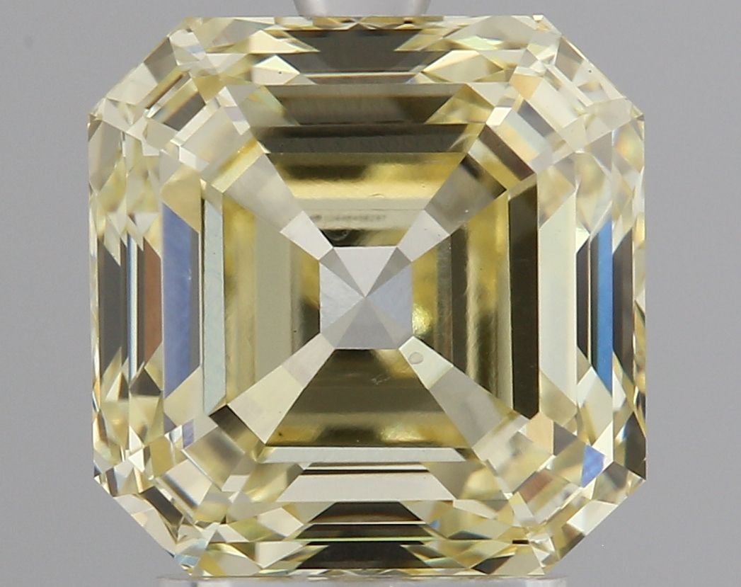 SQUARE EMERALD Lab Grown Diamond